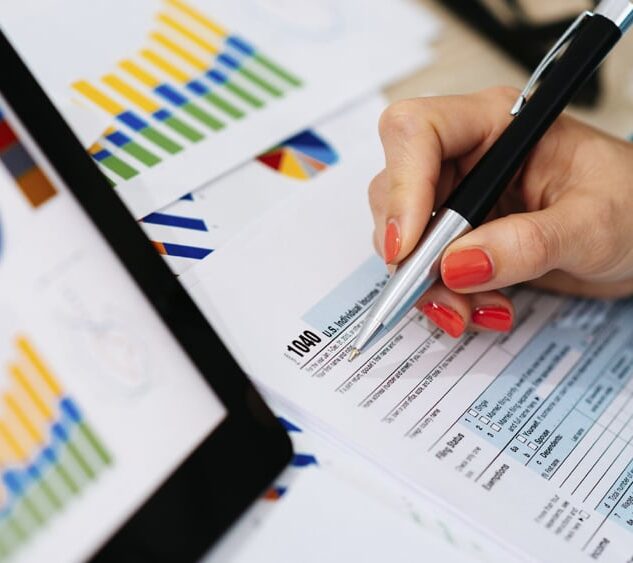 FAB1-taxprep-040816-istock
